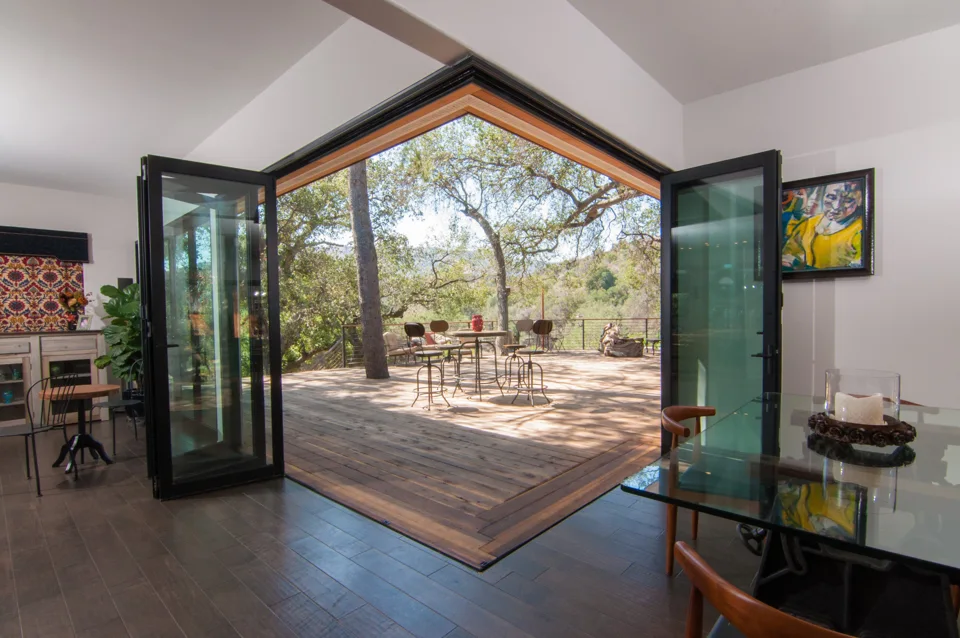 E+ Aluminum folding door system